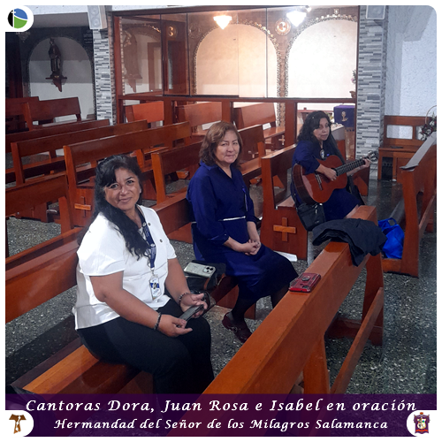 Cantoras Dora, Juan Rosa e Isabel orando por nosotros